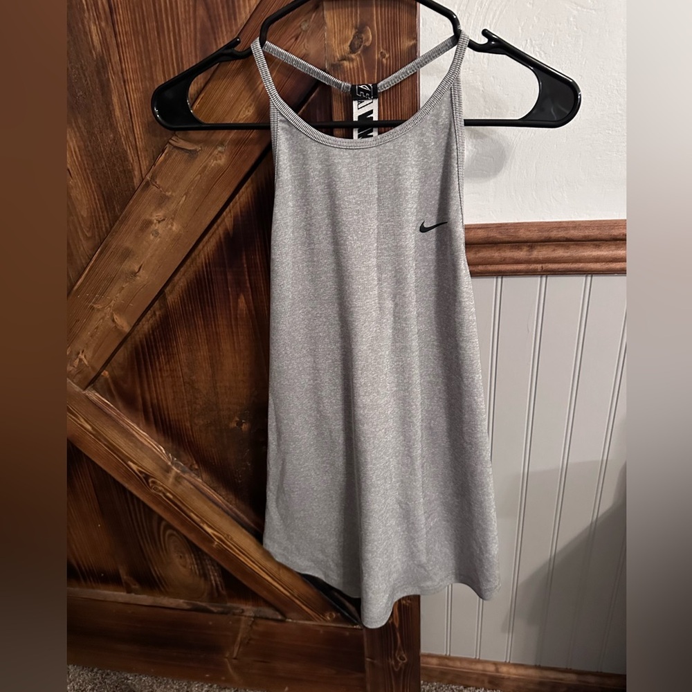 Nike tank